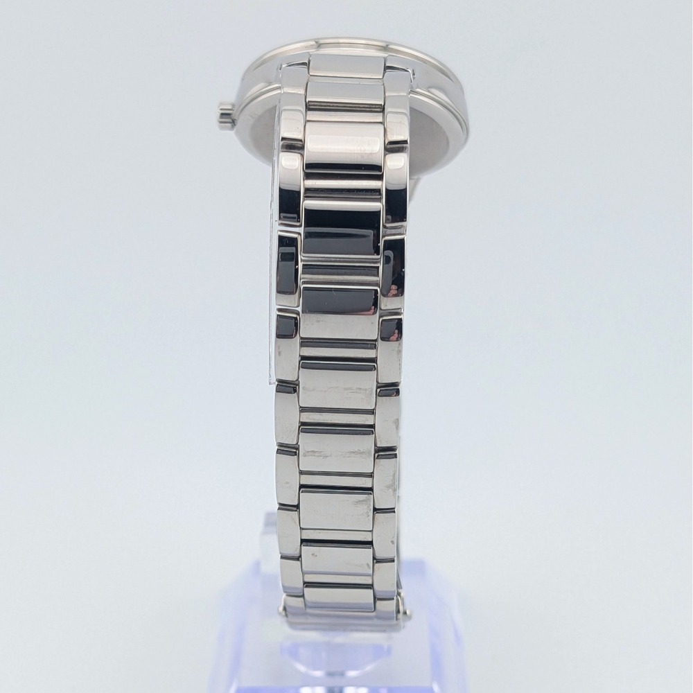 Seiko Solar V137-0BH0 Women's Watch Blue Guilloche Dial Date Stainless Steel Box - Picture 7 of 13